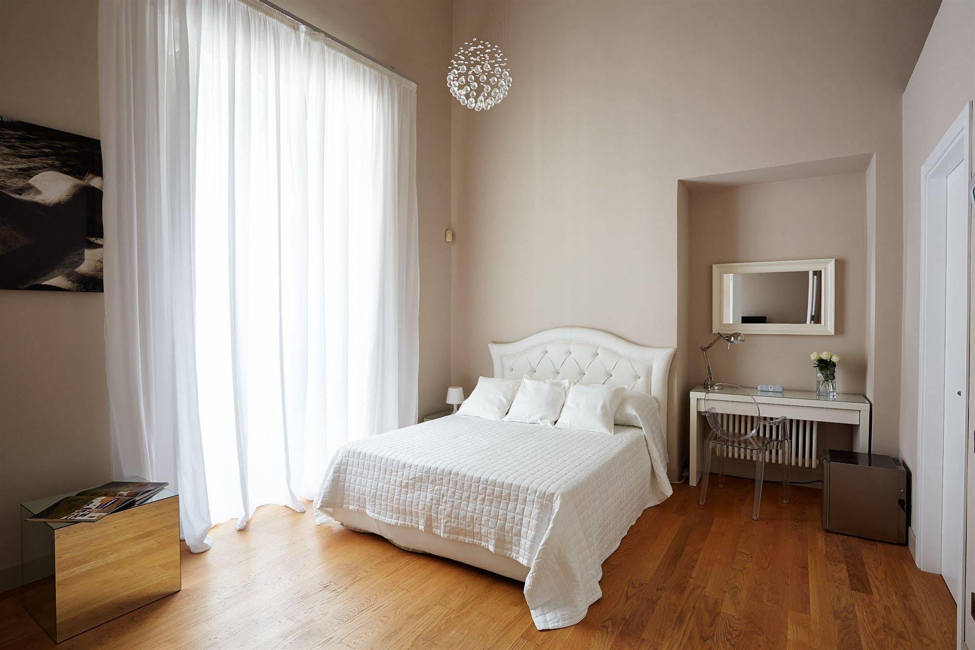 Suite Home Moncada Palermo Zewnętrze zdjęcie